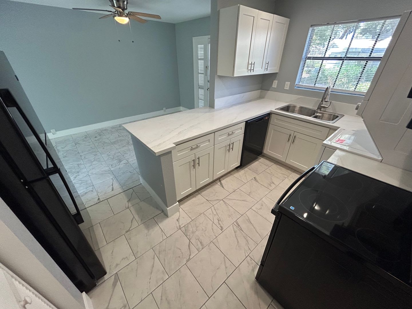 SPACIOUS 2 BEDROOM TOWNHOME IN LAS VEGAS COUNTRY CLUB – photo 5
