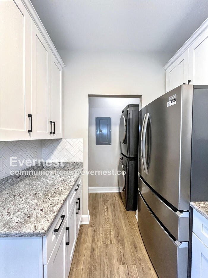 7234 Althorp Way – photo 5
