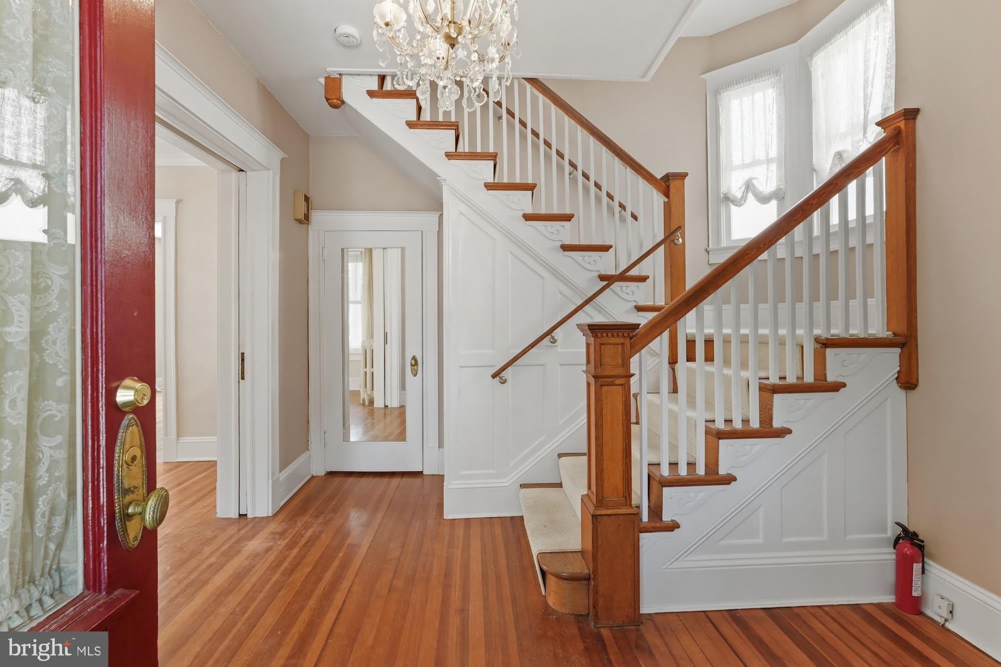 5602 39Th Street Nw – photo 3