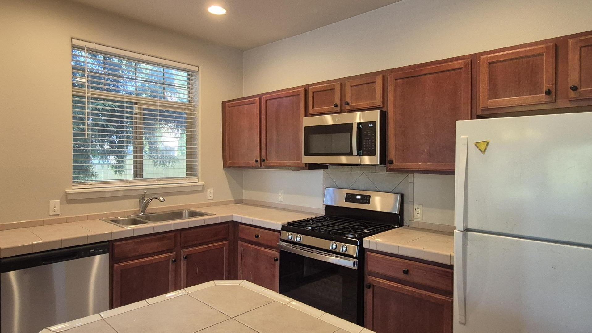 Edgefield Town Home Just Steps Away From Mcmenamins Edgefield And Old Town Troutdale – photo 2
