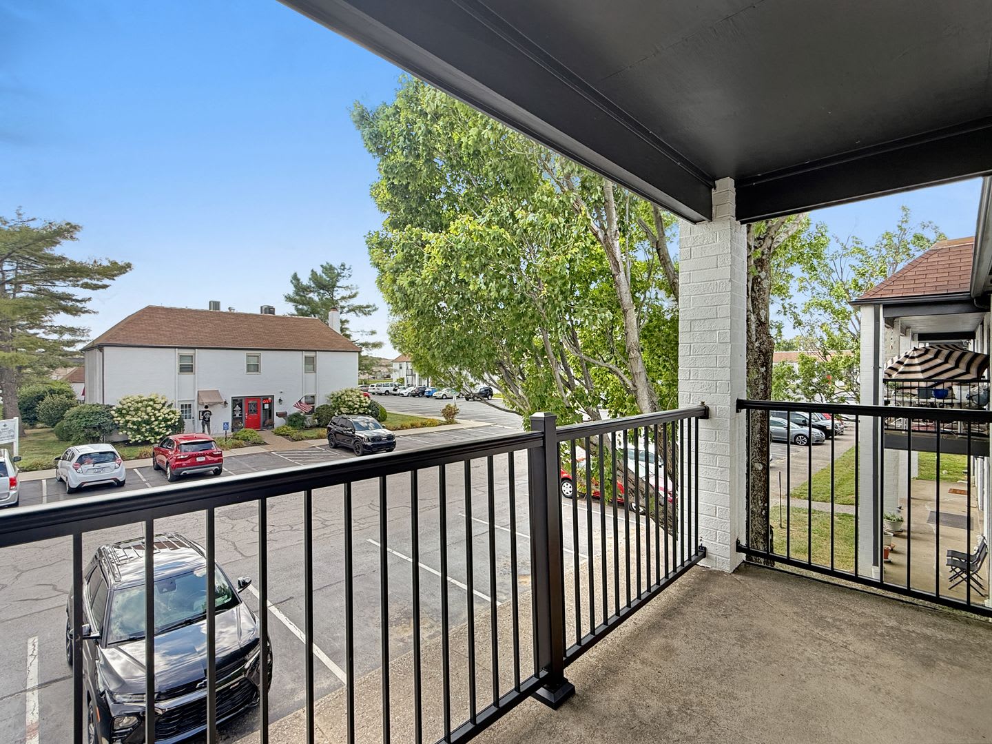 Deposit $0*** 1 BED, 1 BATH $889/mo+***Evansville, Indiana – photo 3