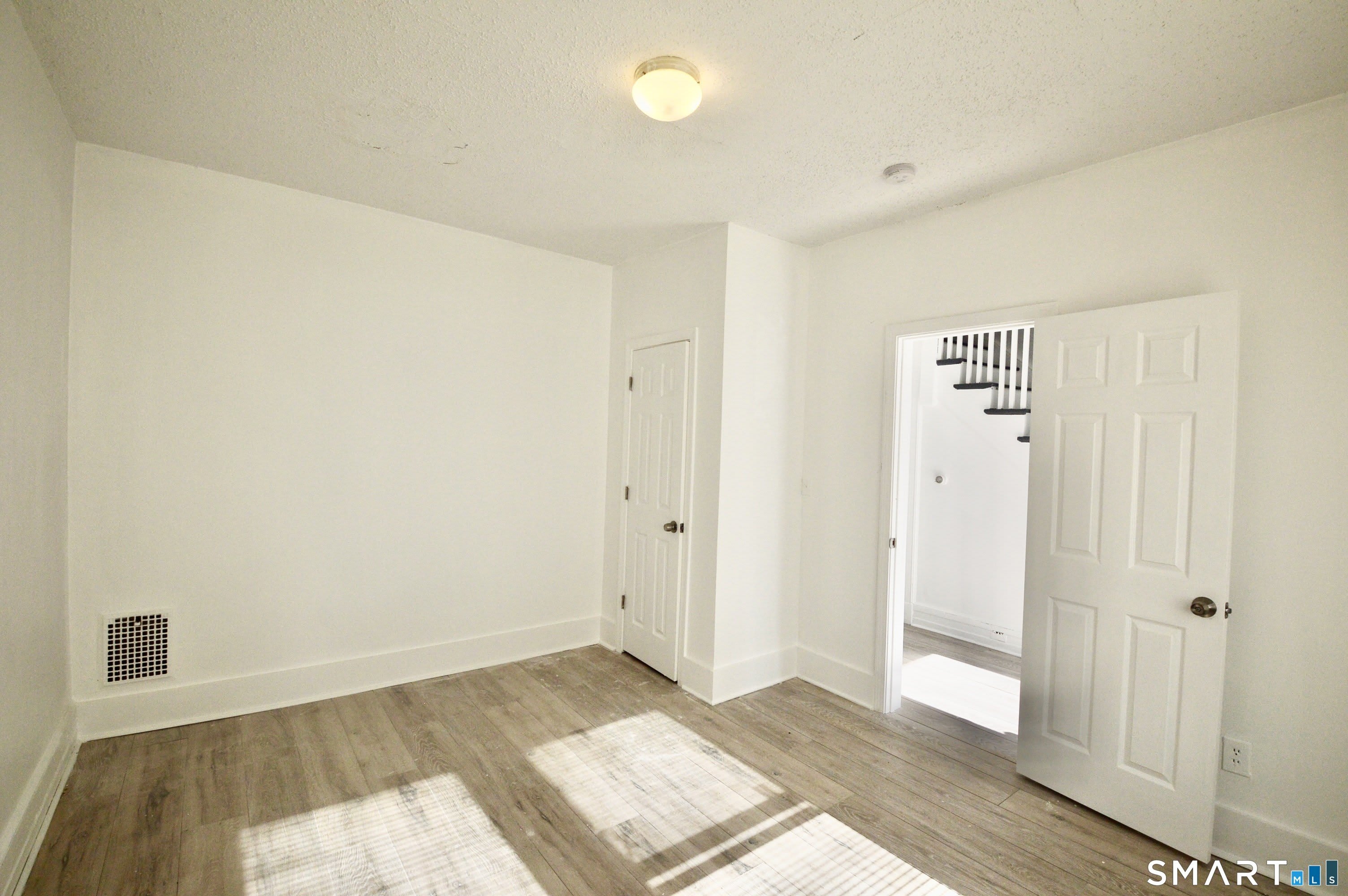 270 East Avenue – photo 3