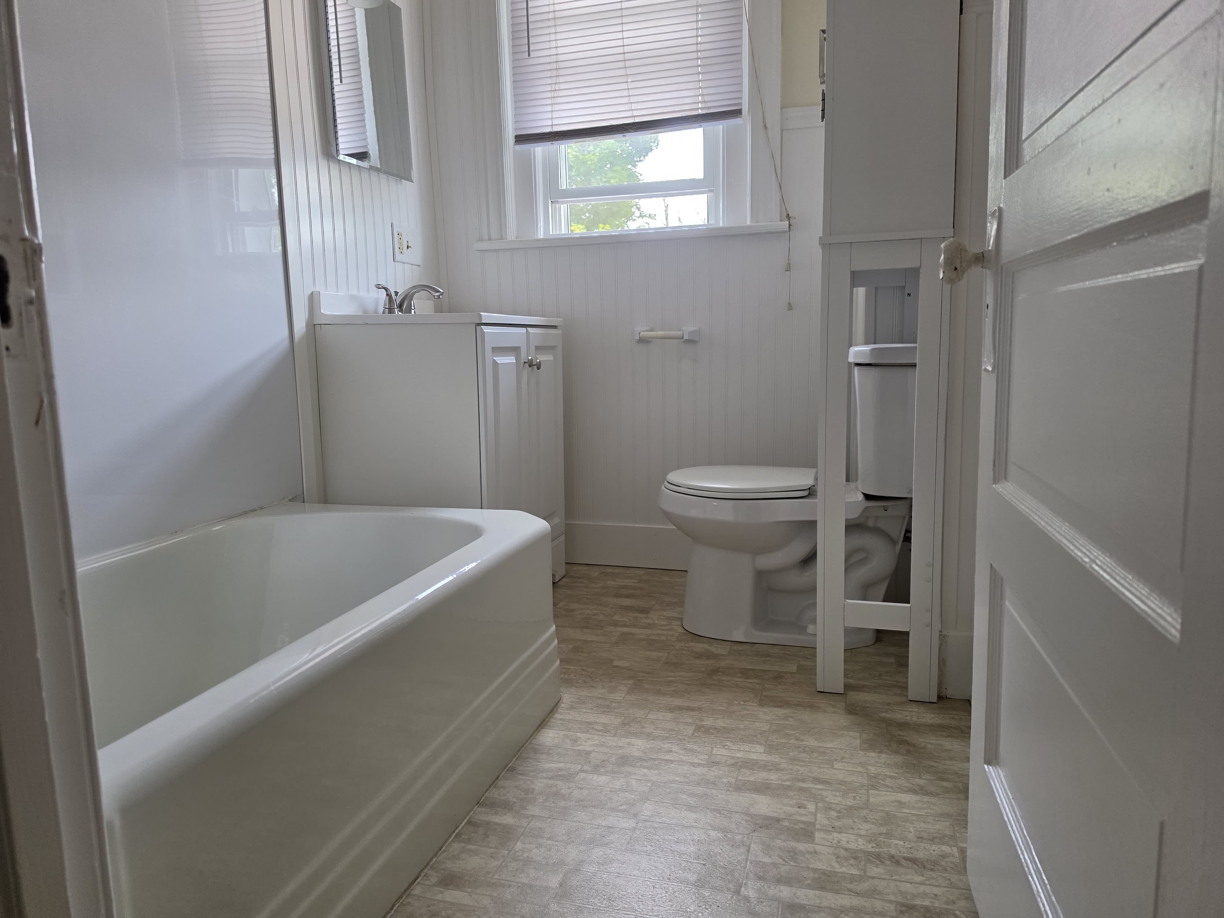 525 East Laurel Street – photo 5