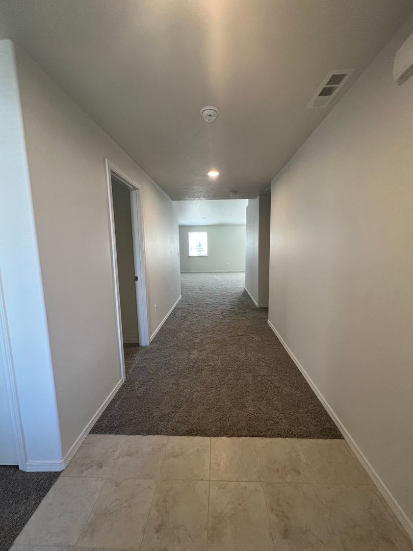 Modern 3 Bed 2 Bath!! Covered Patio!! – photo 2
