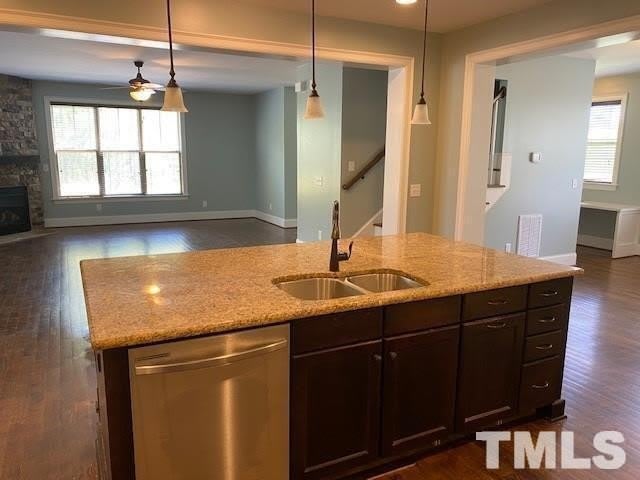 1352 Legendary Lane – photo 4