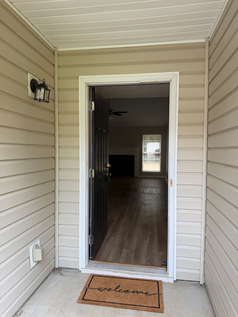 3 Bedroom 2 Bathroom Ranch Home – photo 3