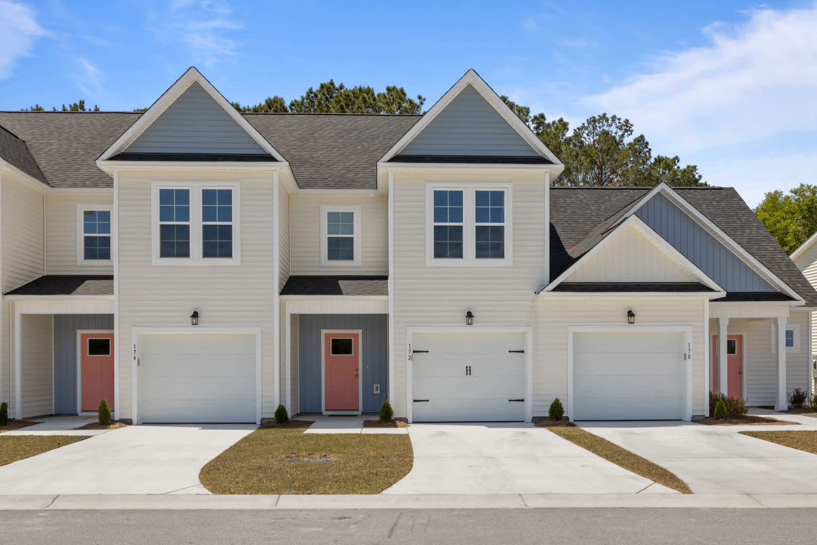 OFF SEASON RENTAL ONLY – photo 2
