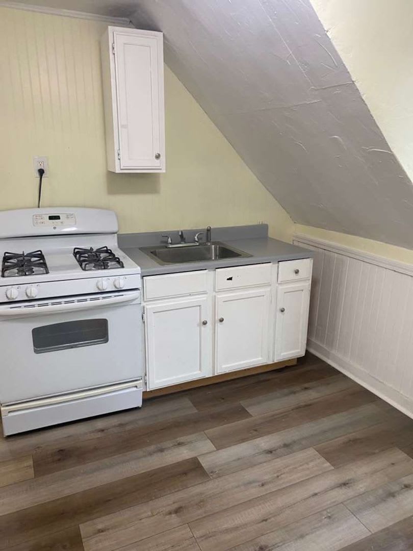 2219 W 103rd St – photo 3