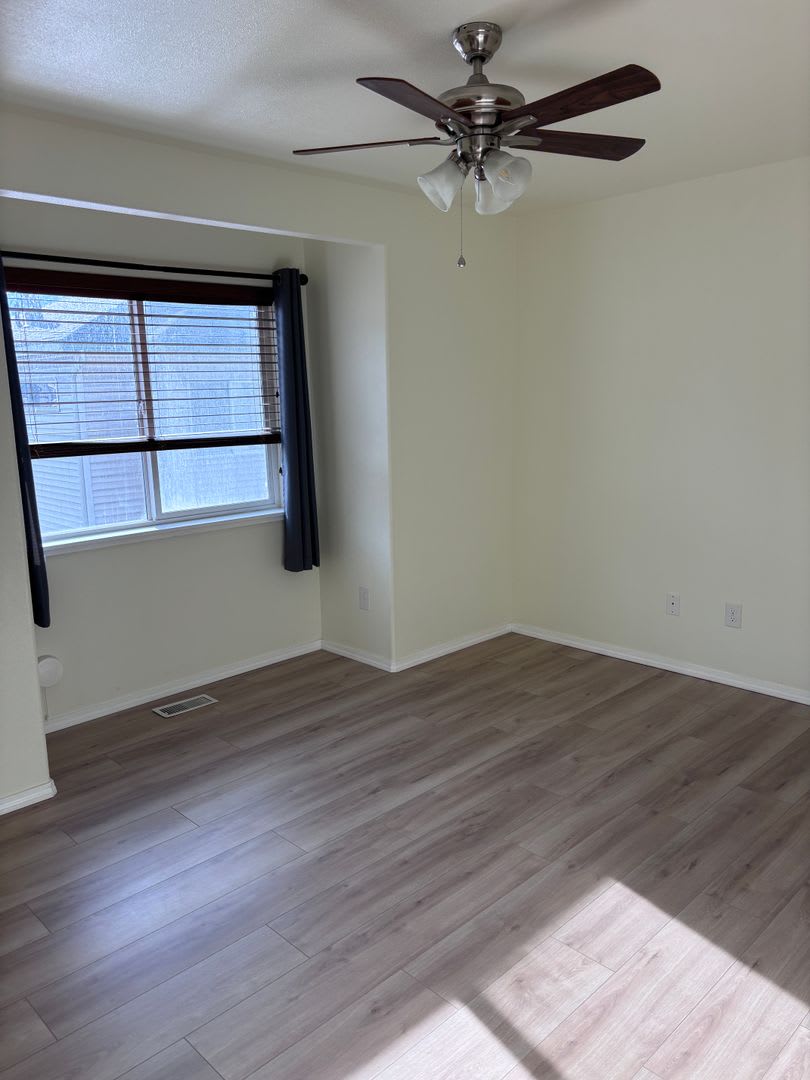 3 Bed 1 5 Bath Townhome Near Jber – photo 4