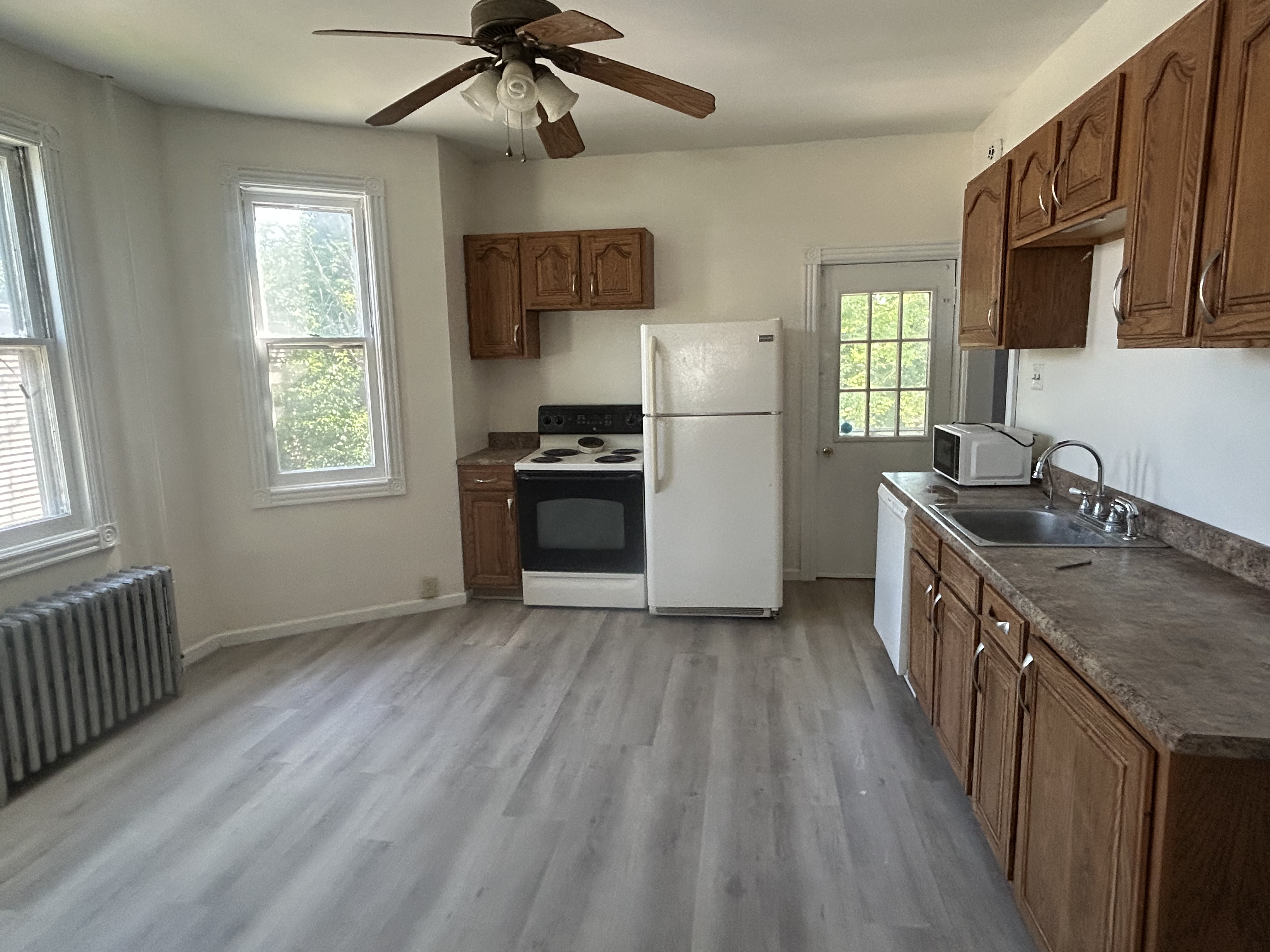 339 N 2nd St – photo 2