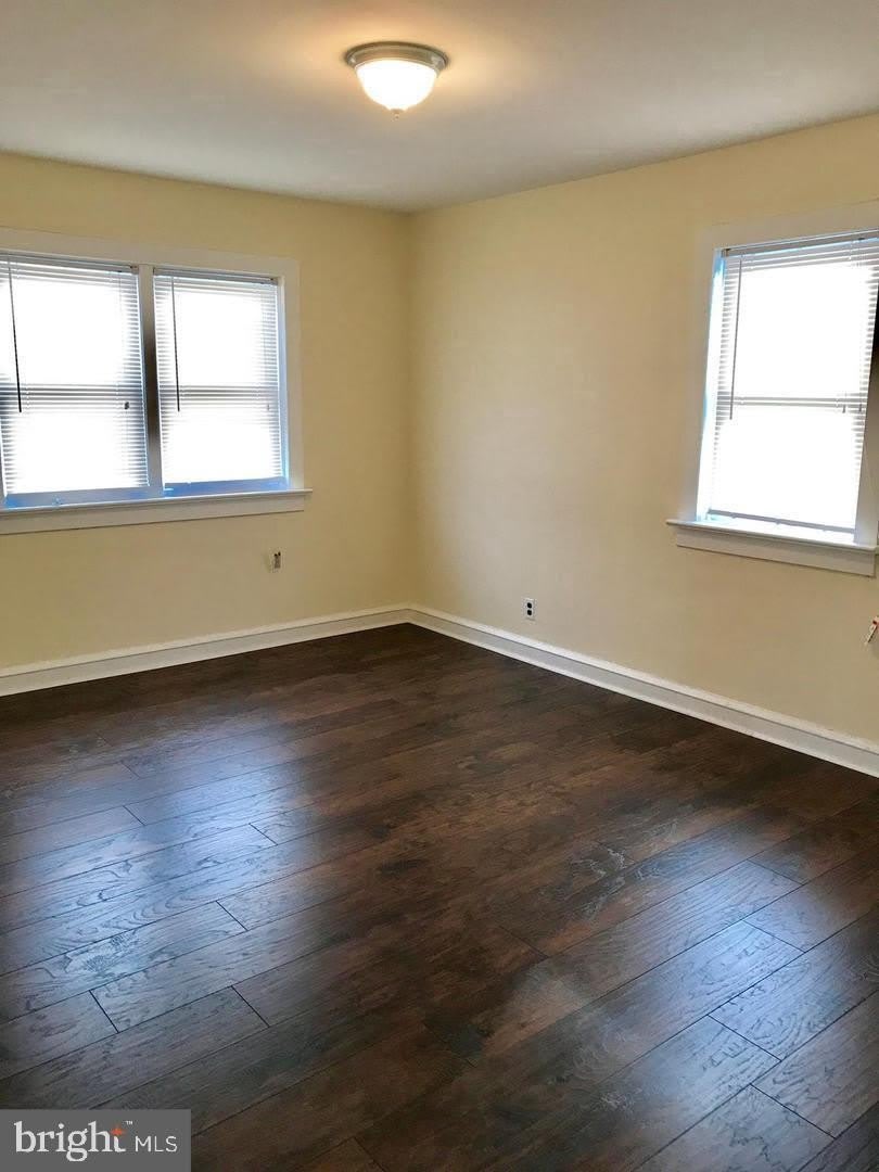 511 S BROADWAY – photo 3