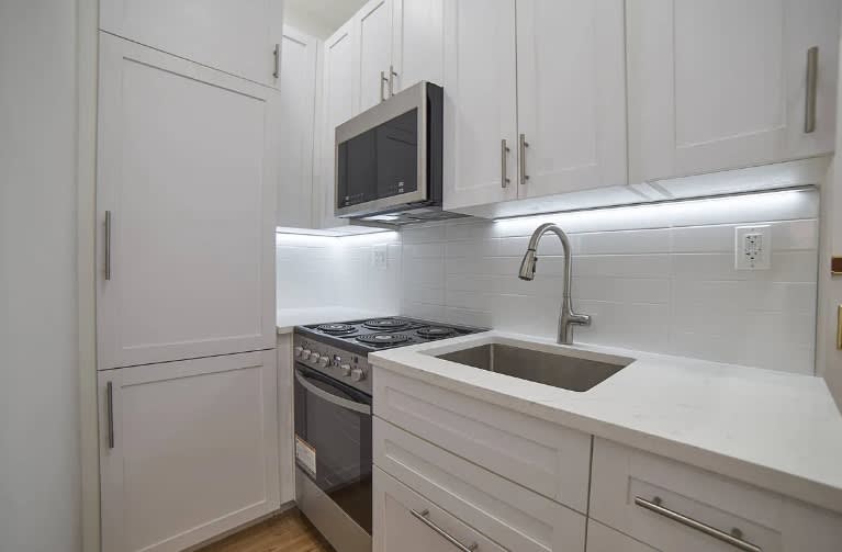 1709 1st Ave. – photo 1