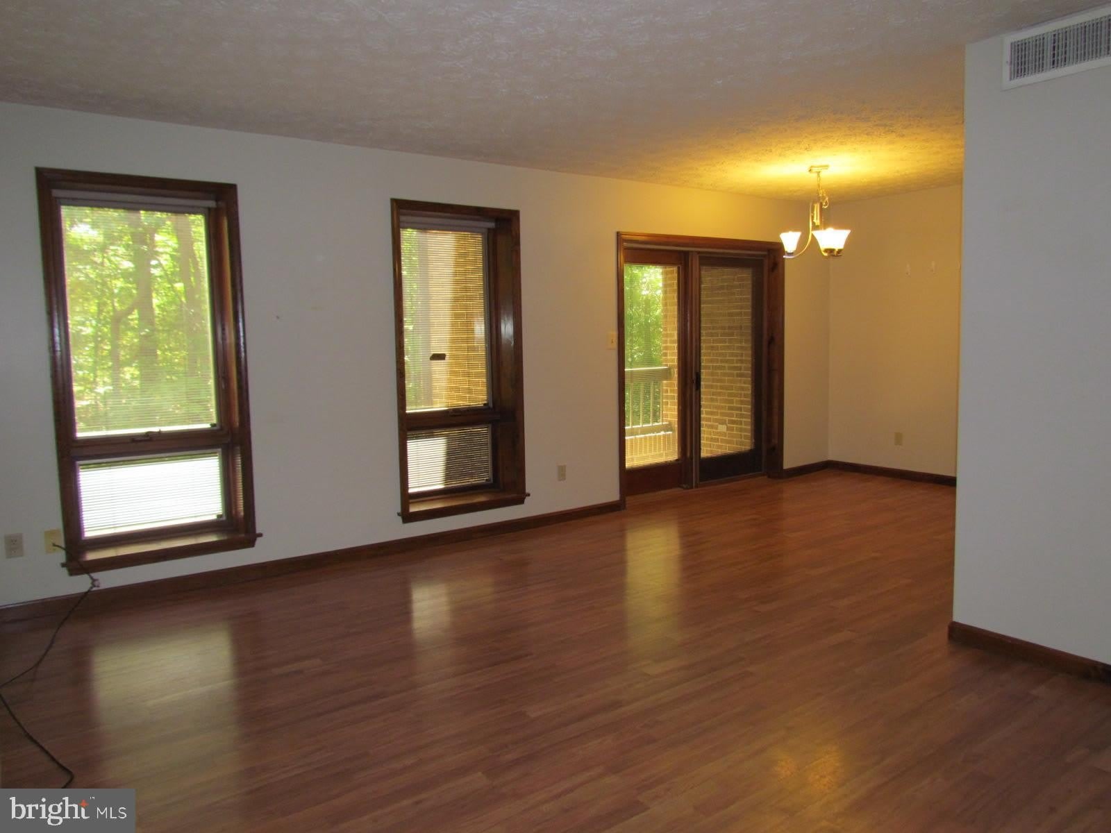 44691 WHITE OAK Court – photo 3