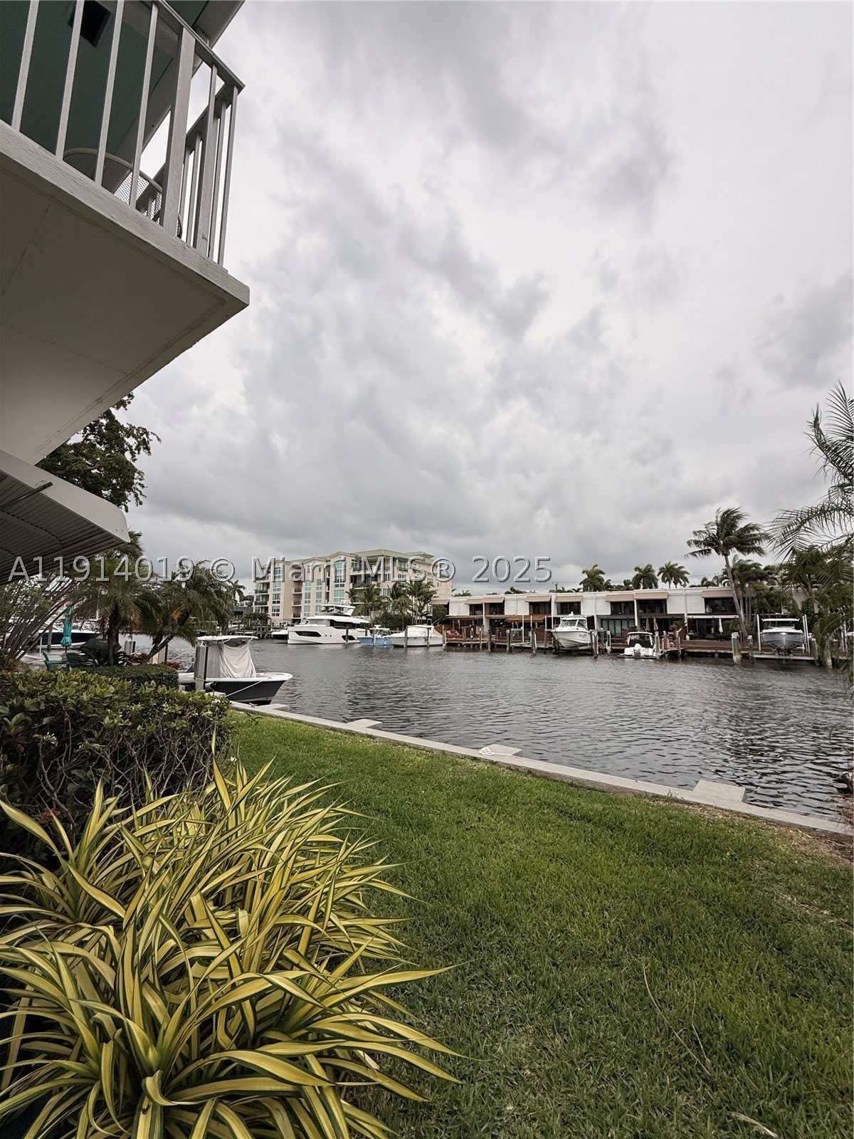 180 Isle Of Venice Dr – photo 2