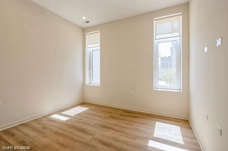 3153 N Tripp – photo 5