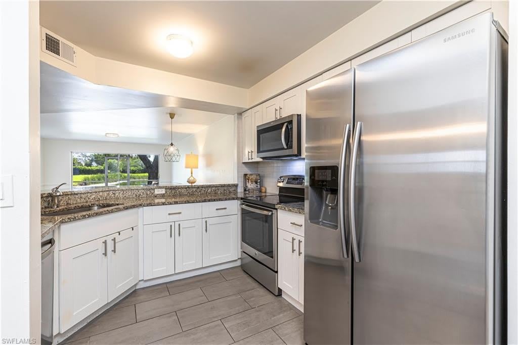 9600 Victoria Ln – photo 4