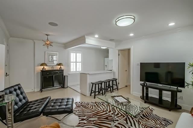 1323 DAUPHINE Street – photo 5