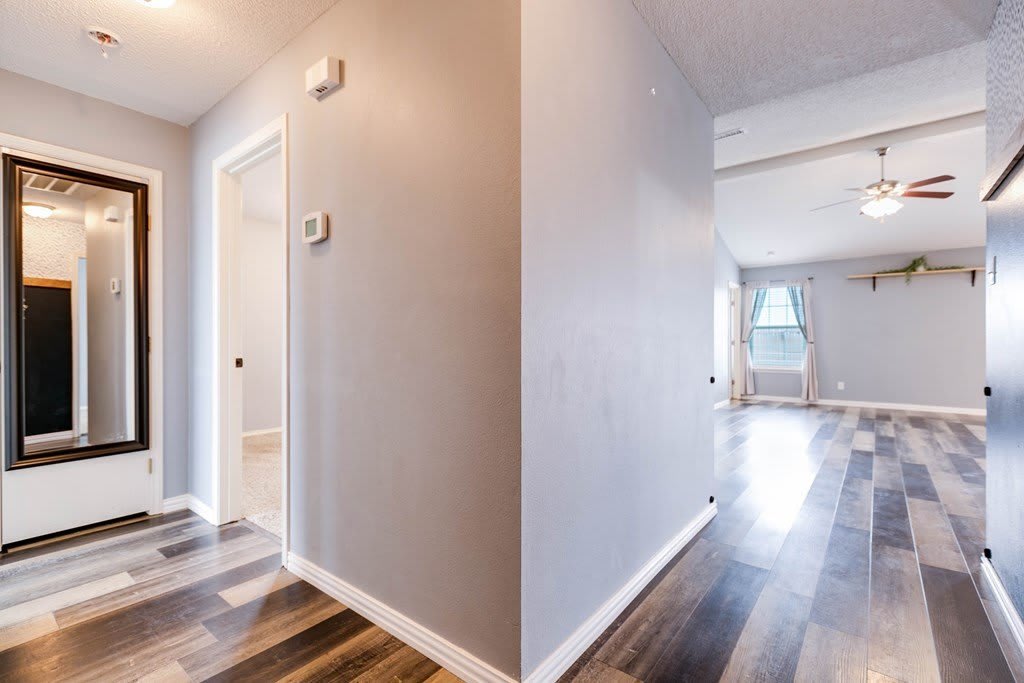 1221 Elmo Lane – photo 4