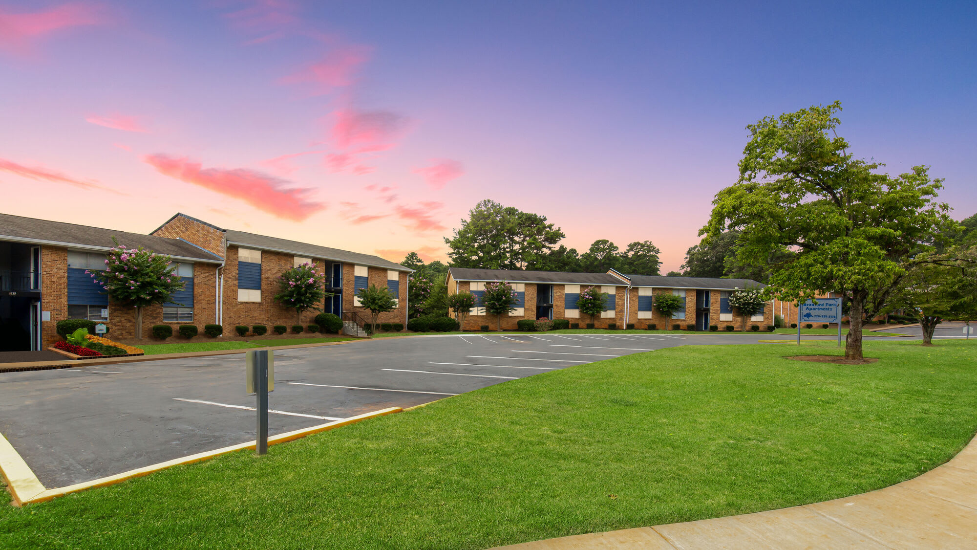 Bradford Park Apartments – photo 1