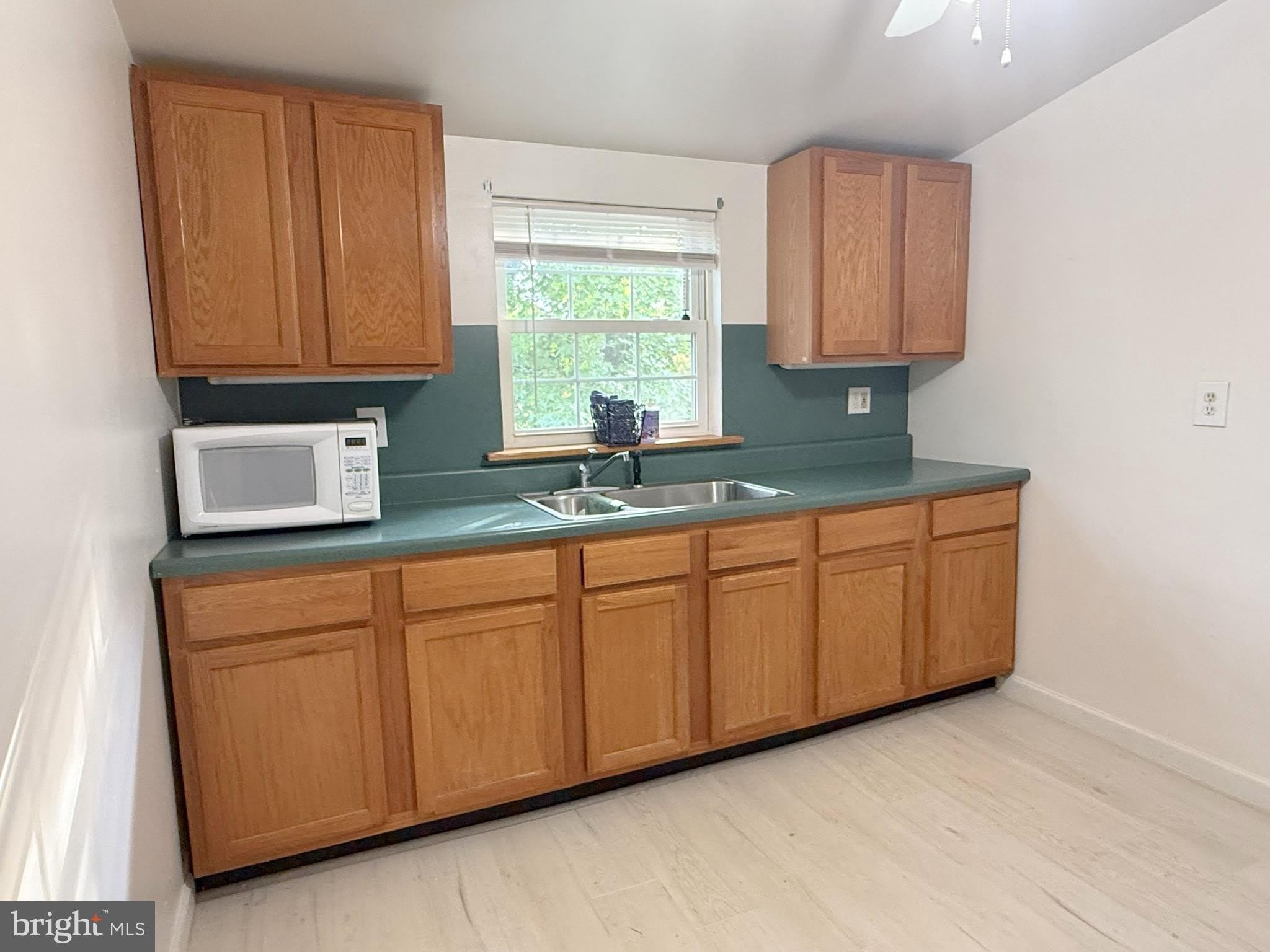 502 LAKEVIEW Avenue – photo 4