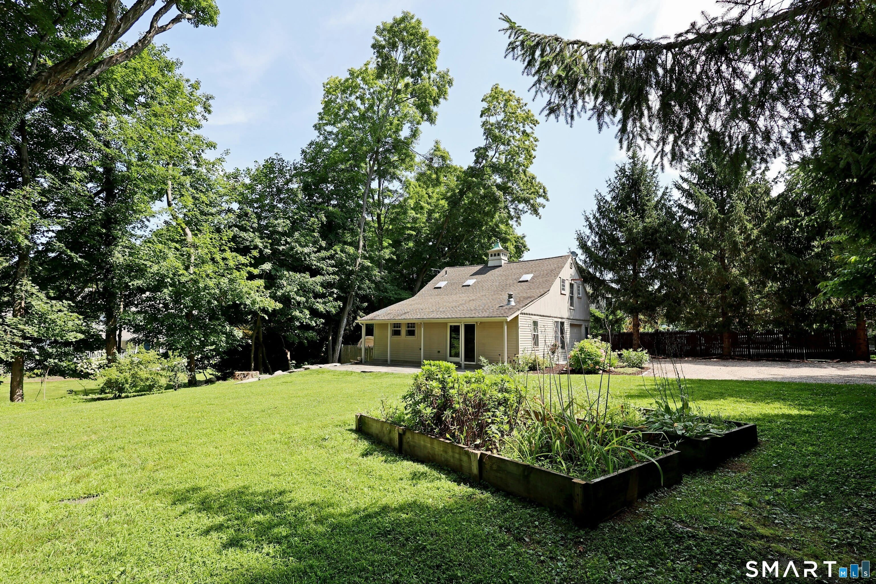 15 Maple Shade Road – photo 3