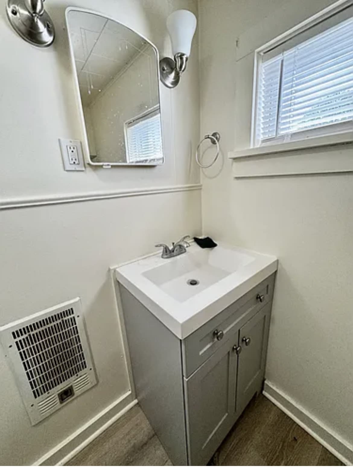 335 South Wood Street – photo 5