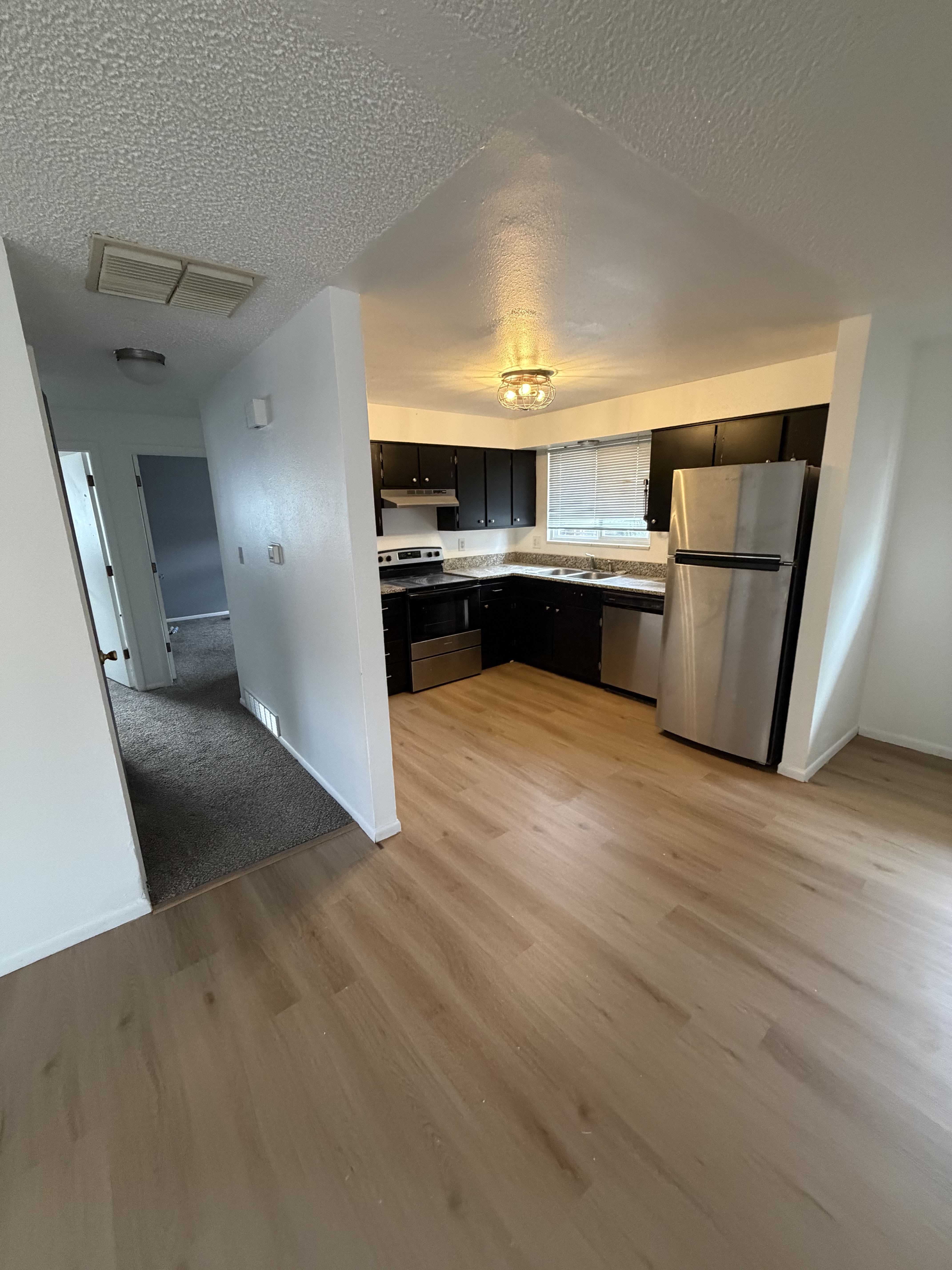 755 Gardenia St – photo 4