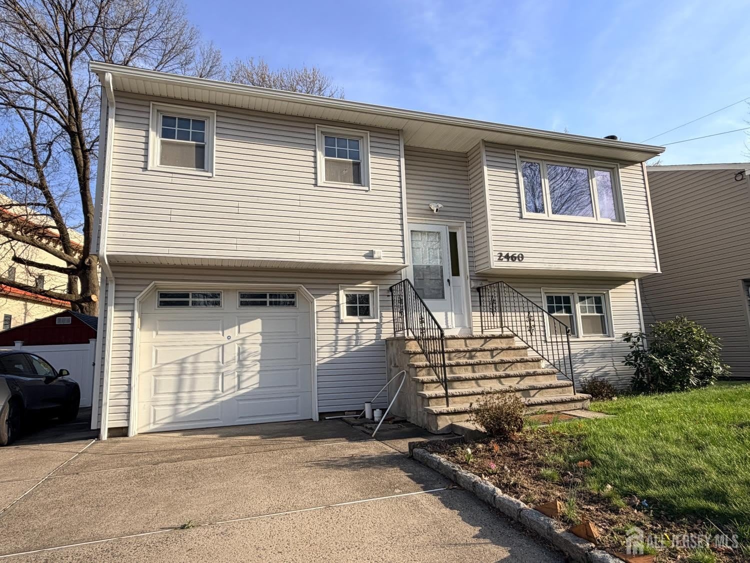2460 WOODBRIDGE Avenue – photo 2