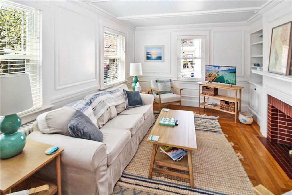 28 W Narragansett Avenue – photo 4