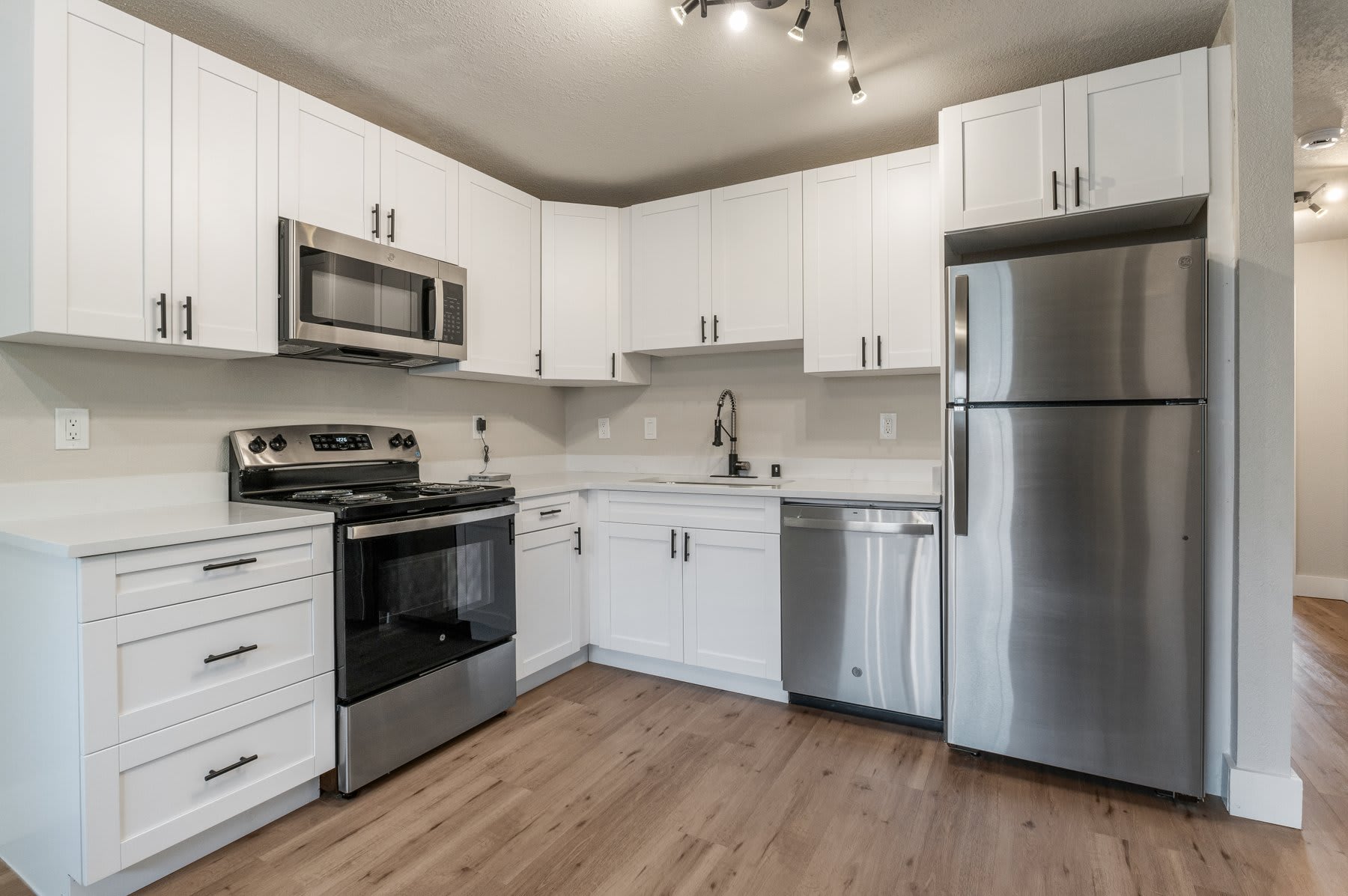 10820 E 3rd Ave – photo 1