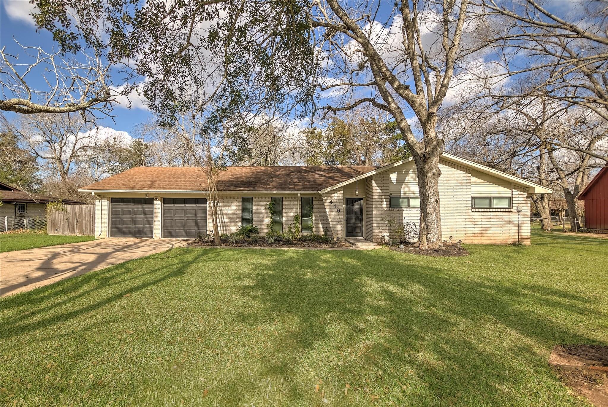 416 Southern Oaks Drive – photo 1