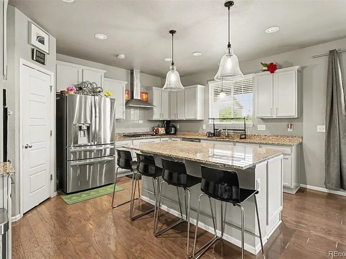 Spacious 5BR House in Longmont – photo 2