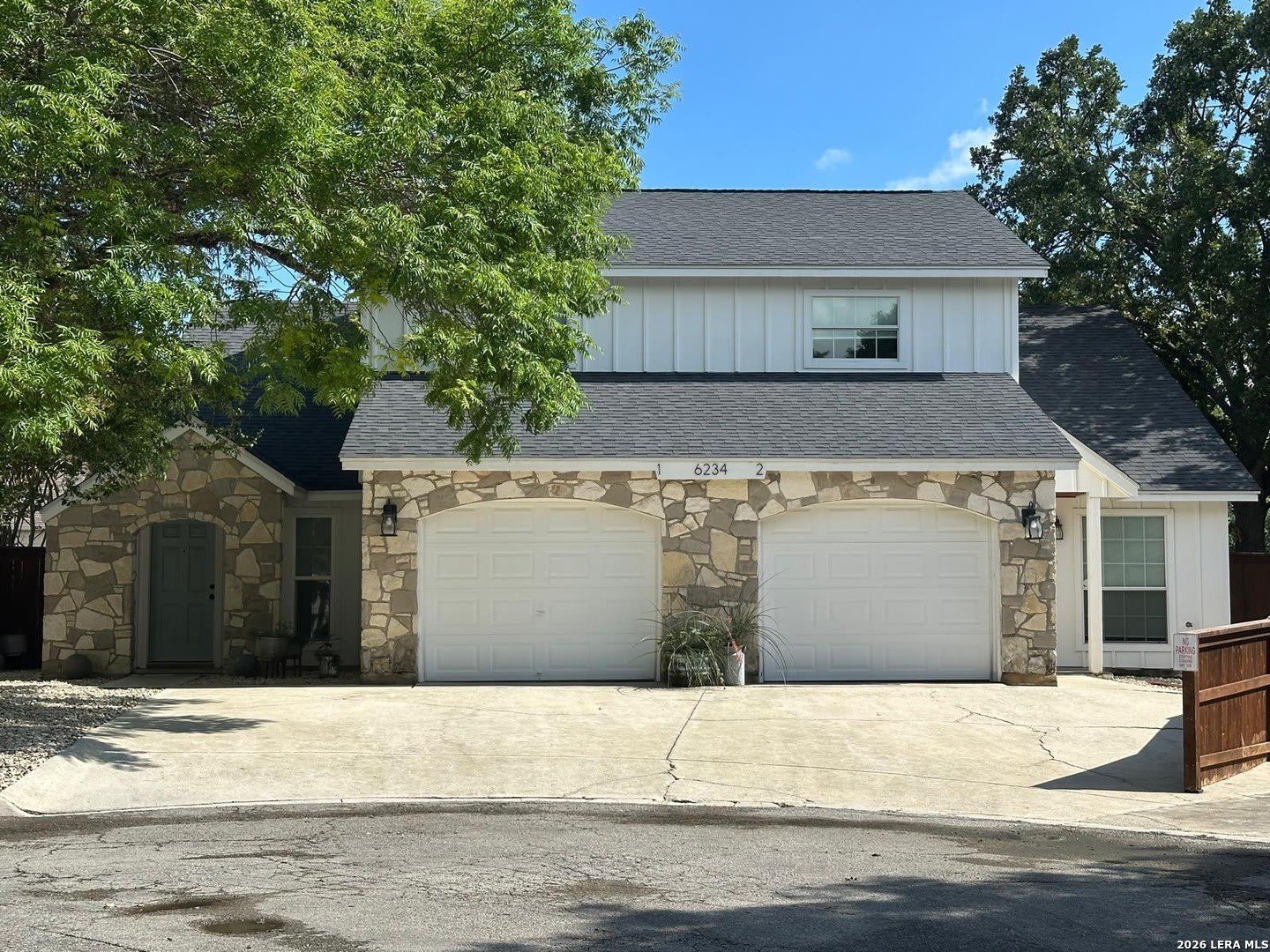 6234 Prince Charles – photo 1