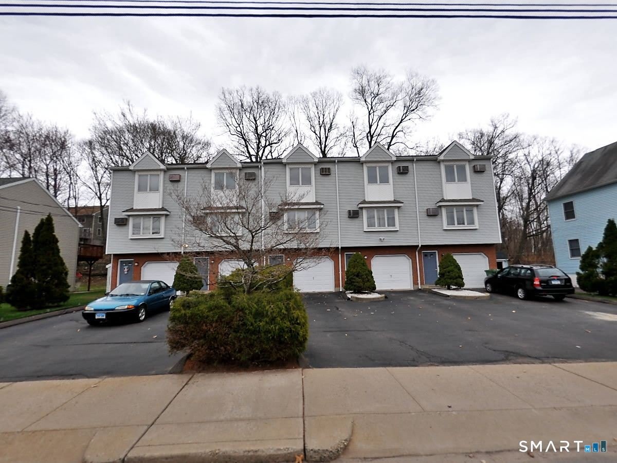 63 Hicks Street – photo 2
