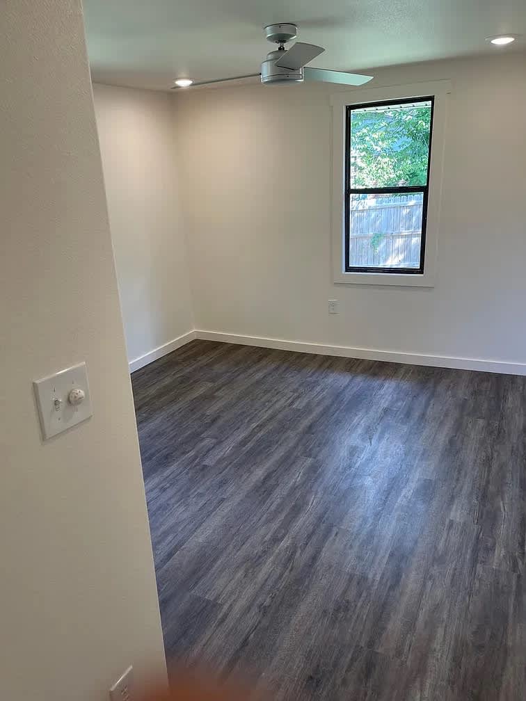 232 W Ash St – photo 4