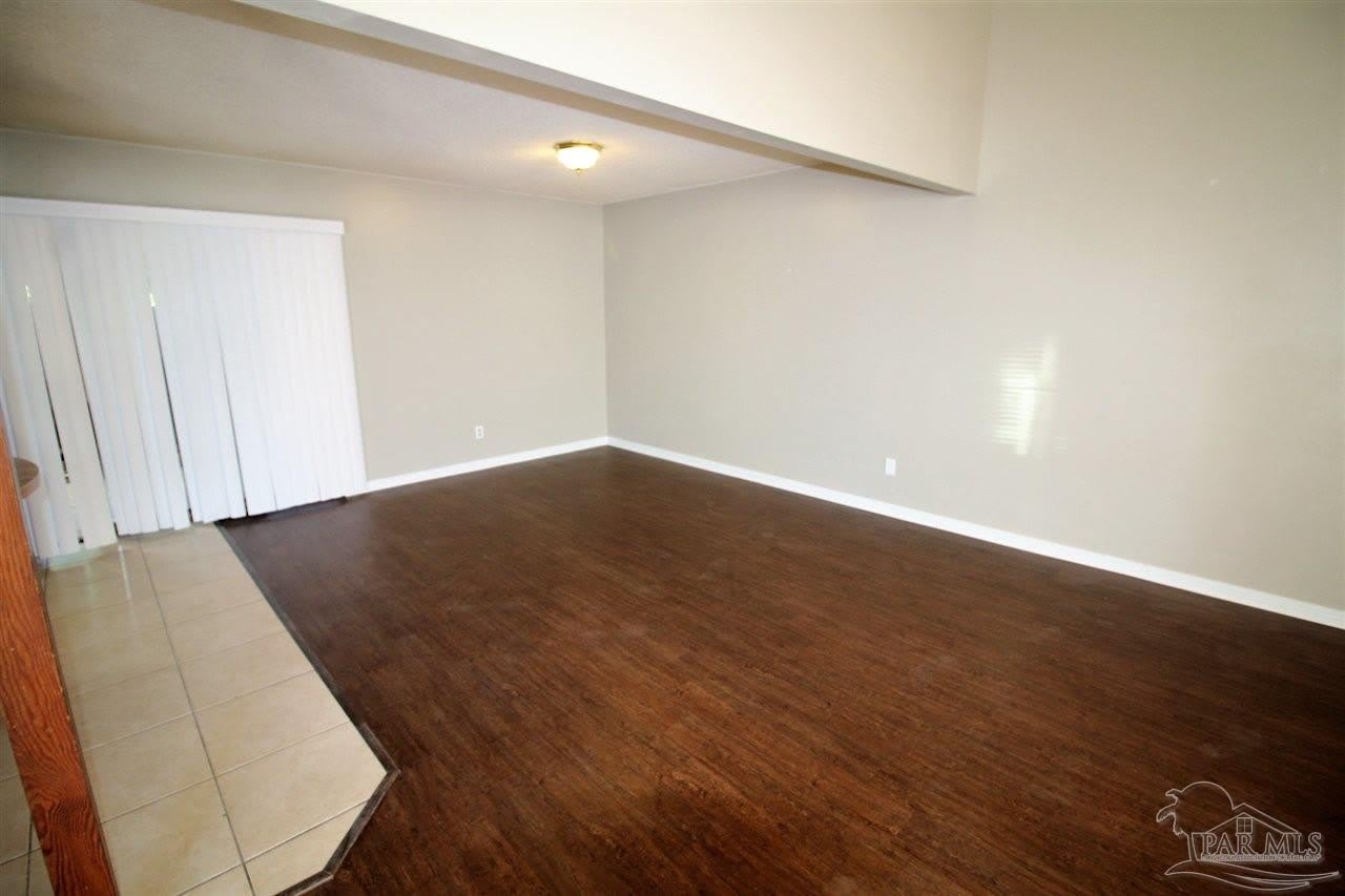 6930 Heather Oaks Dr – photo 3