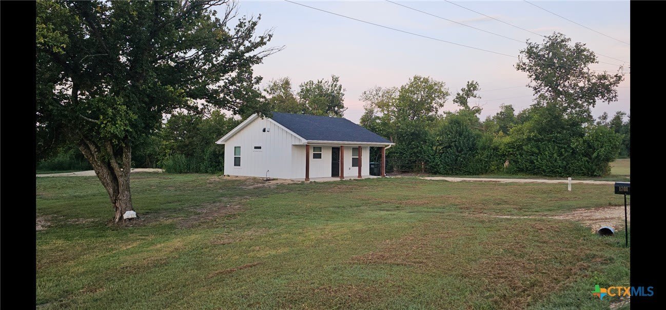 1701 Sycamore – photo 2