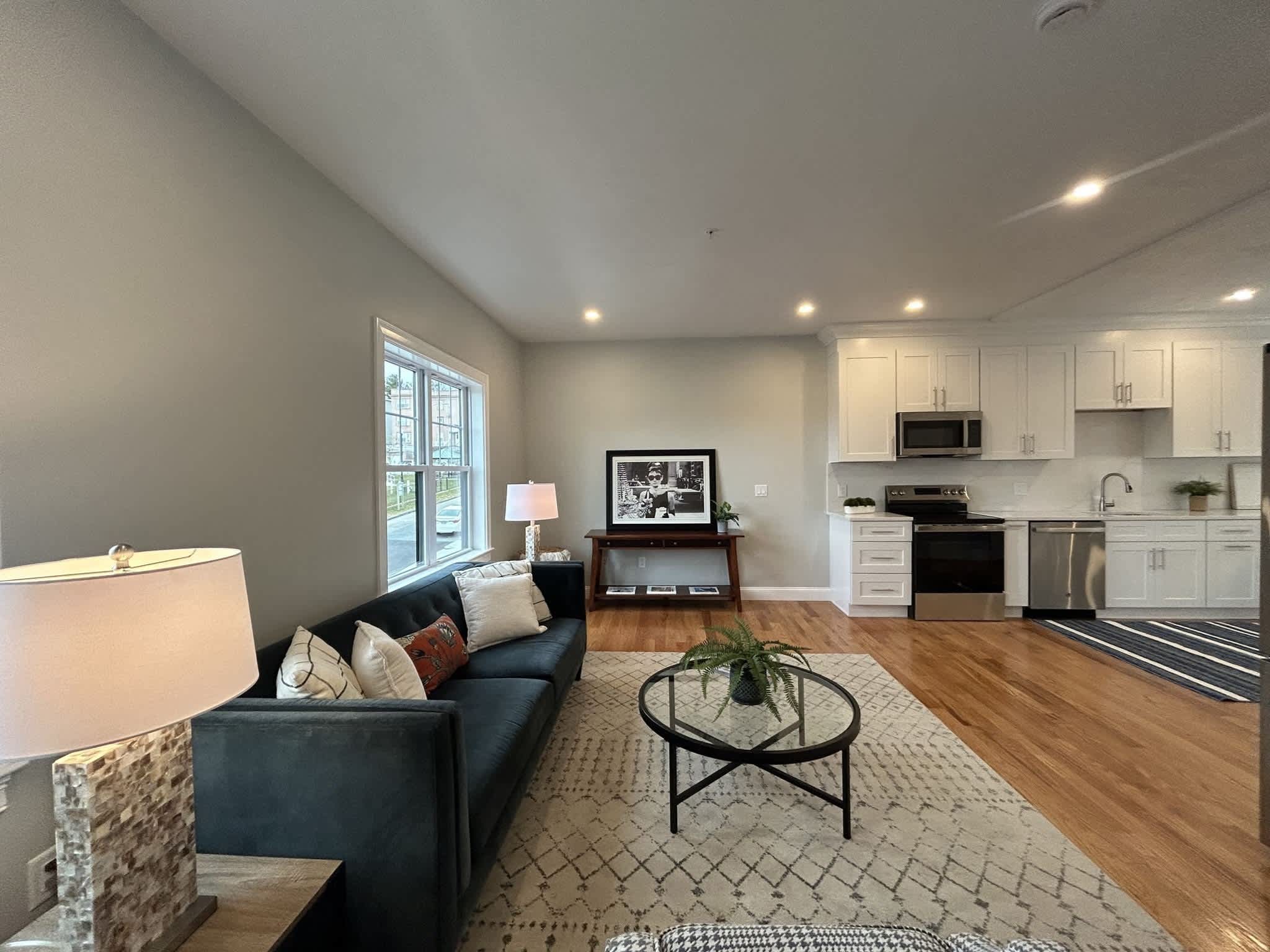 10 Windsor Street – photo 5