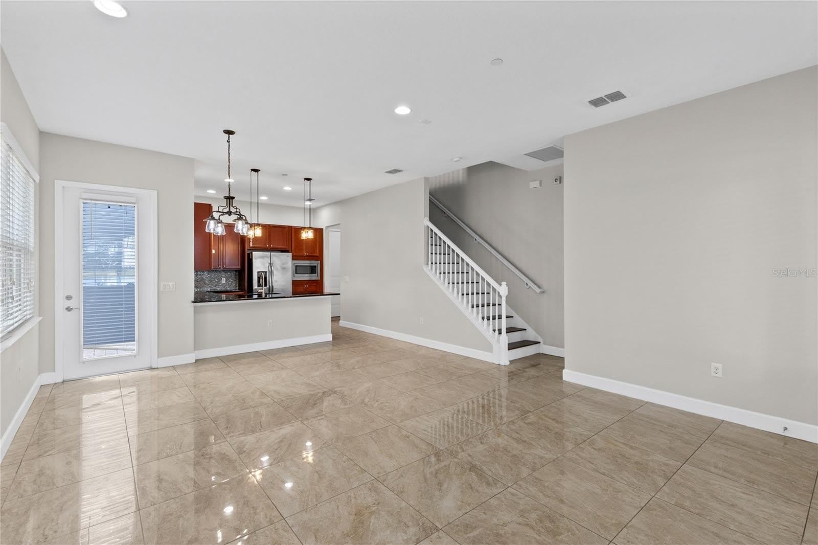 13775 BENAVENTE Avenue – photo 5