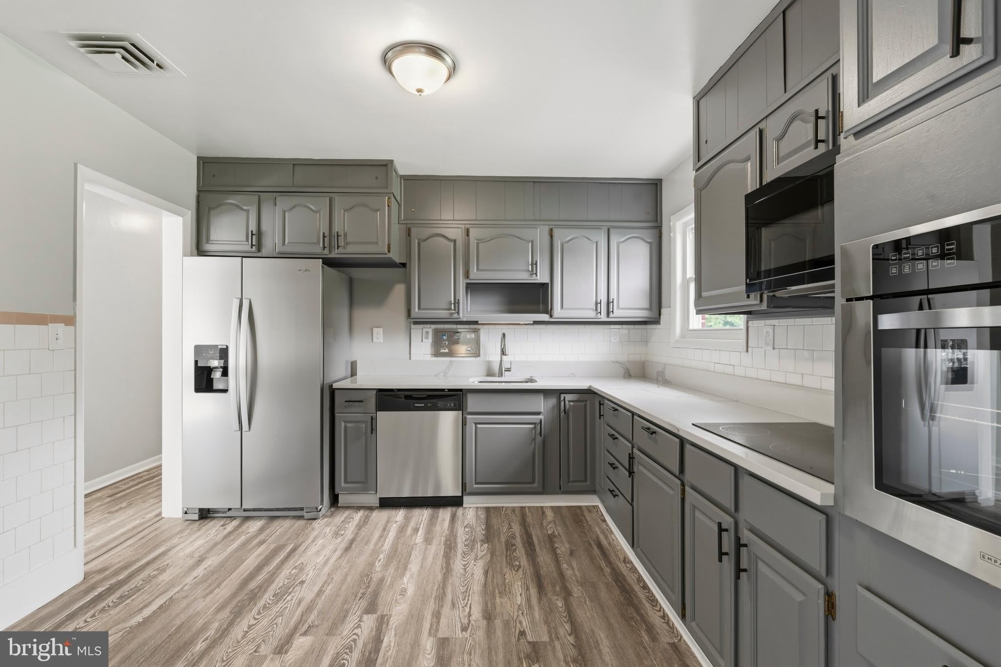 5233 KERGER Road – photo 2