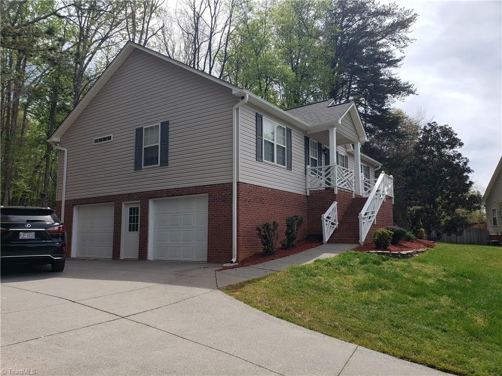 3800 Velinda Drive – photo 1
