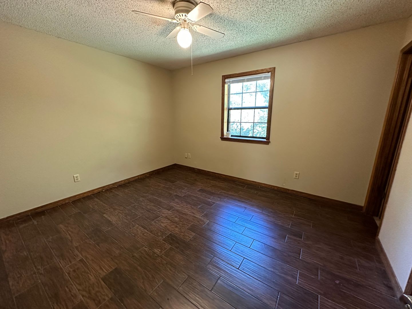 Come take a look at this 3-bedroom 1.5-bathroom home! – photo 5
