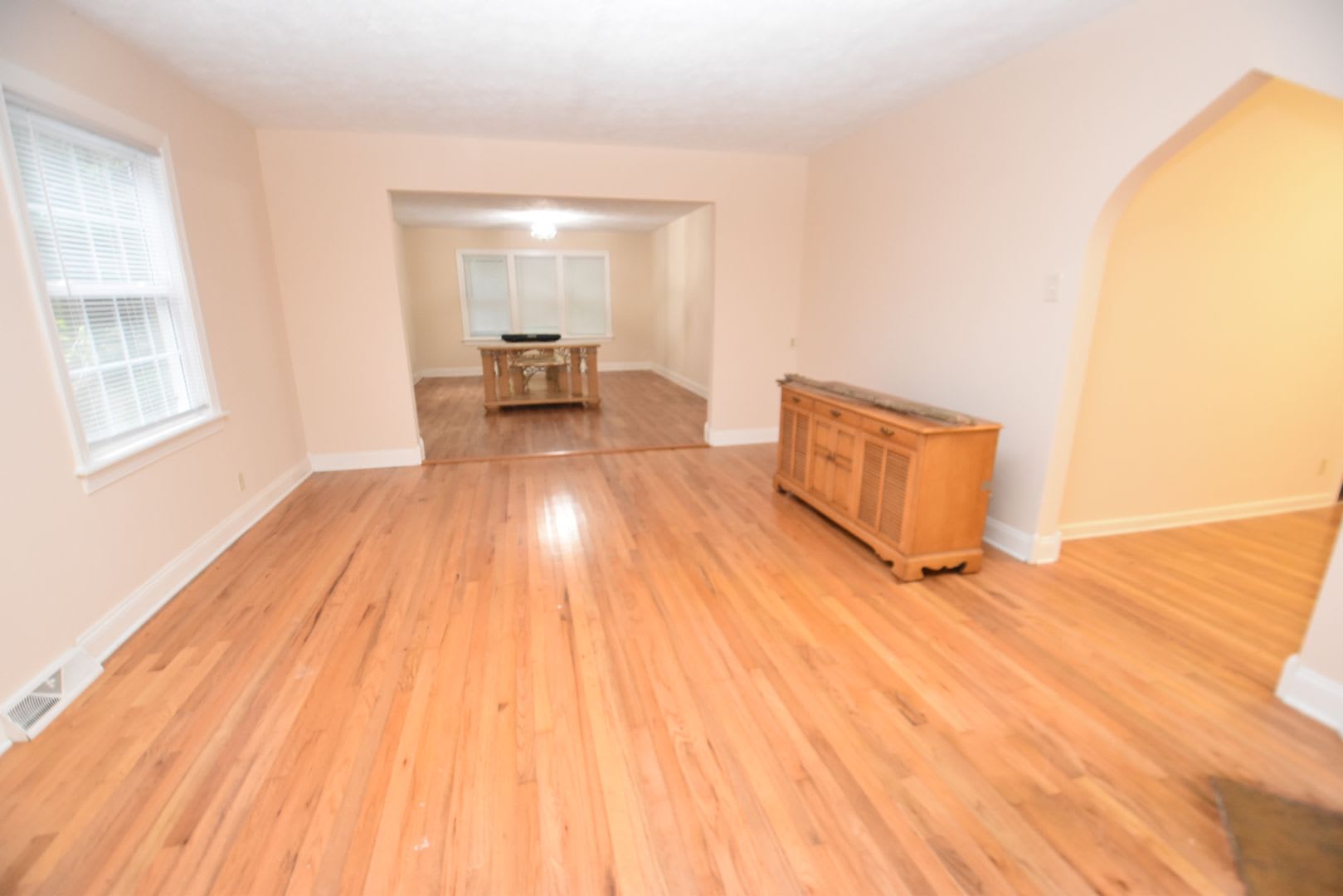 4 bedroom 2.5 bath South Bend home on large wooded lot – photo 1