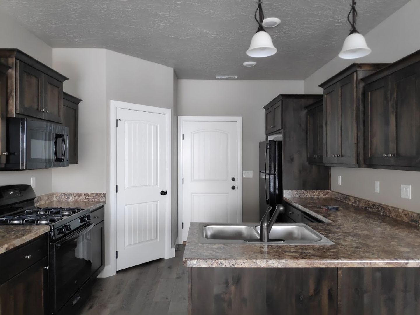 Brand New Townhome – photo 2