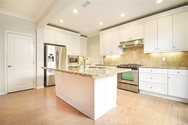 75 Thornhurst – photo 5