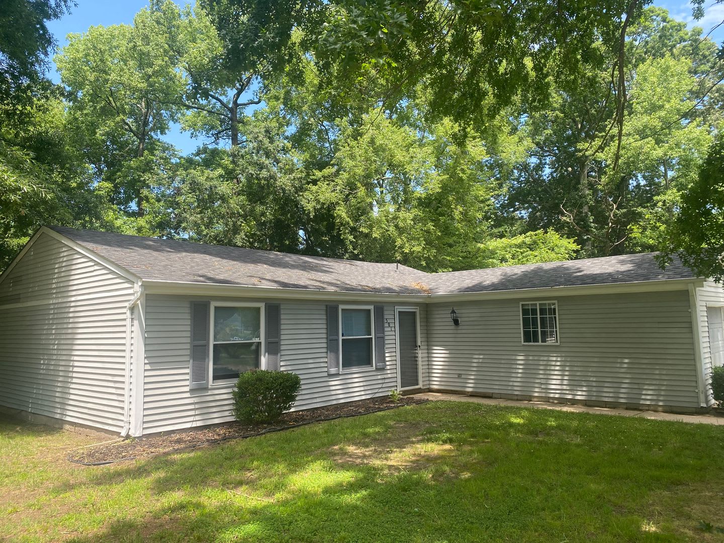 FLEXIBLE RENTAL OPPORTUNITY IN HEART OF HAMPTON ROADS – photo 2