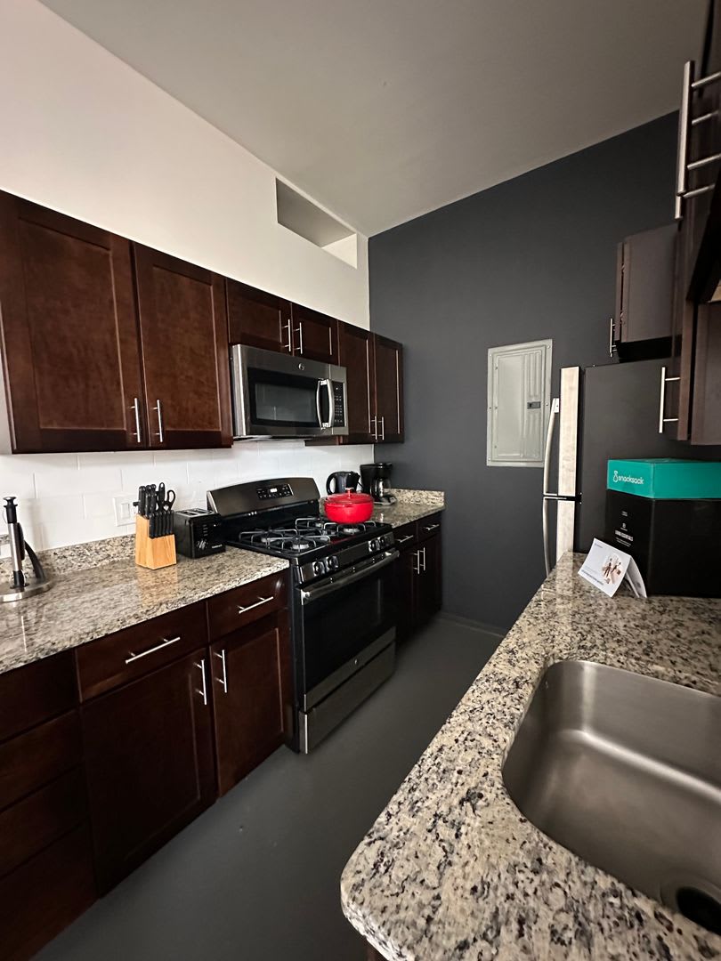 2-Bedroom in the Ink Block with No Broker Fee – photo 4