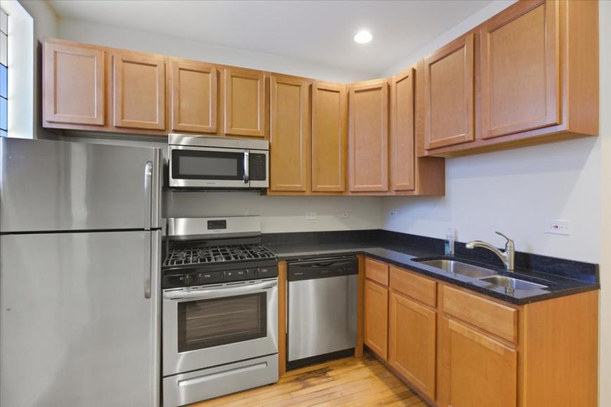 4641 North Rockwell – photo 2