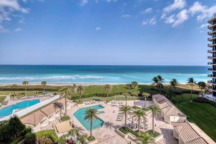 570 Ocean Drive – photo 2