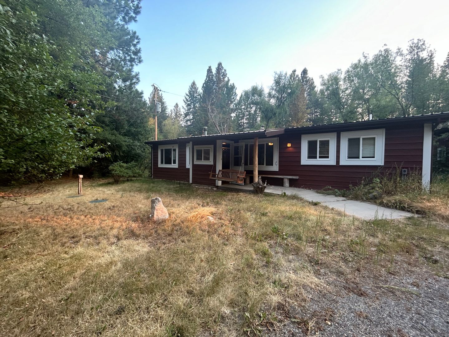 3-Bedroom Home on Lolo Creek with Private Decks &amp; Bunkhouse – photo 2